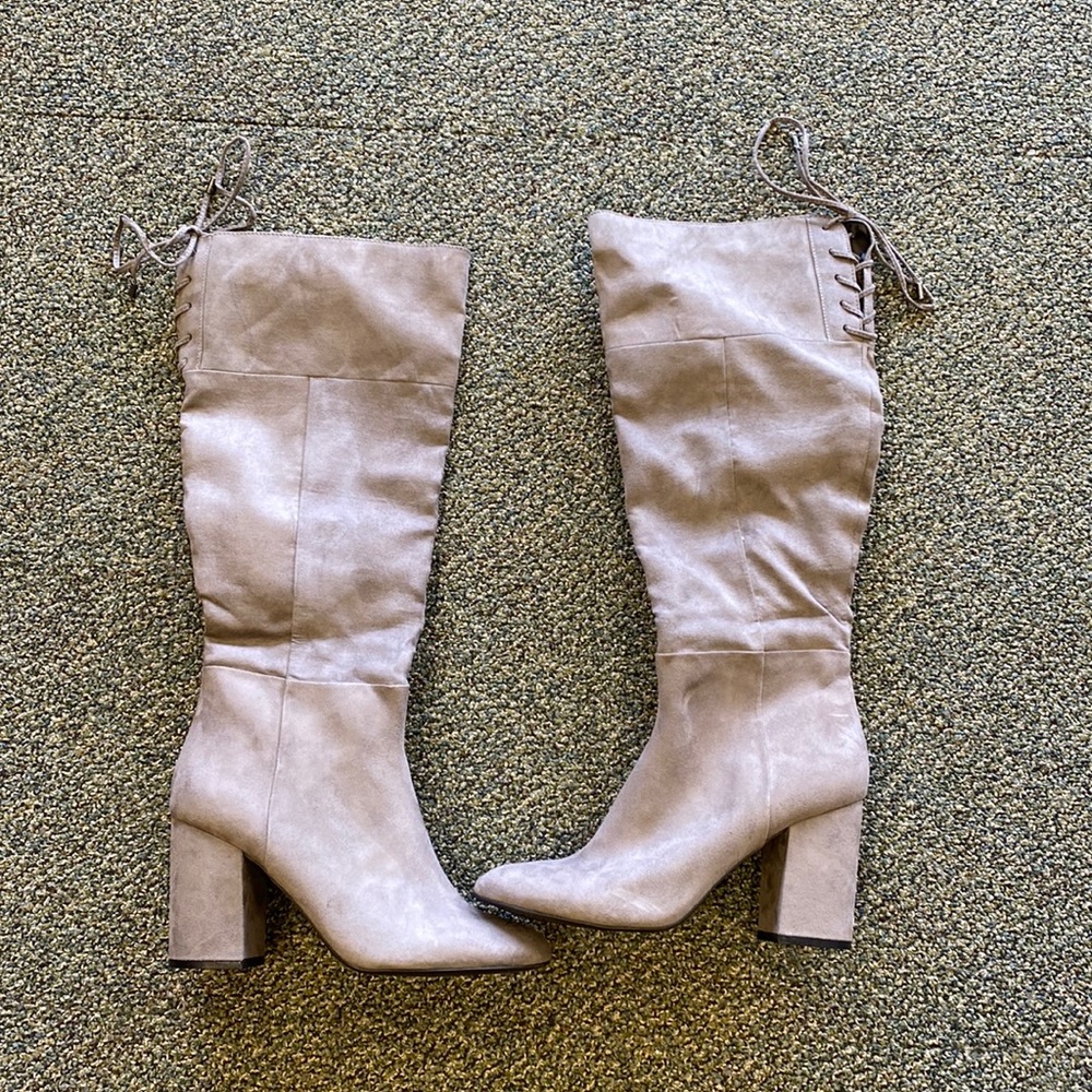 Kenneth Cole Reaction heel boots